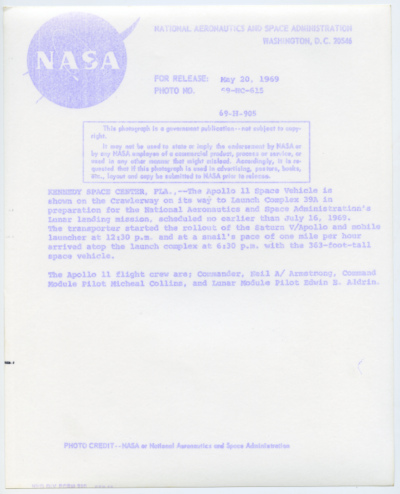 1969. Apollo XI. Positionnement de la fusée Saturne V - Mission Apollo 11 - Image 3