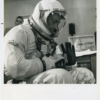 1965. Astronaut John W. Young, commandant, Mission Gémini 3 - Image 2