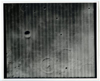 1966-67. Vue de la lune par Lunar Orbiter - Image 2