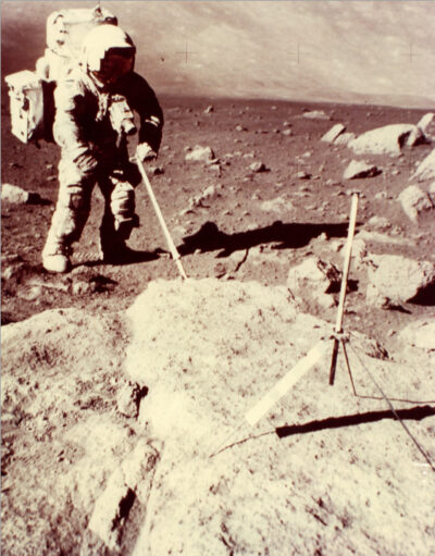 Nasa. Mission Apollo 17. L'astronaute Eugène A. Cernan sur le sol lunaire