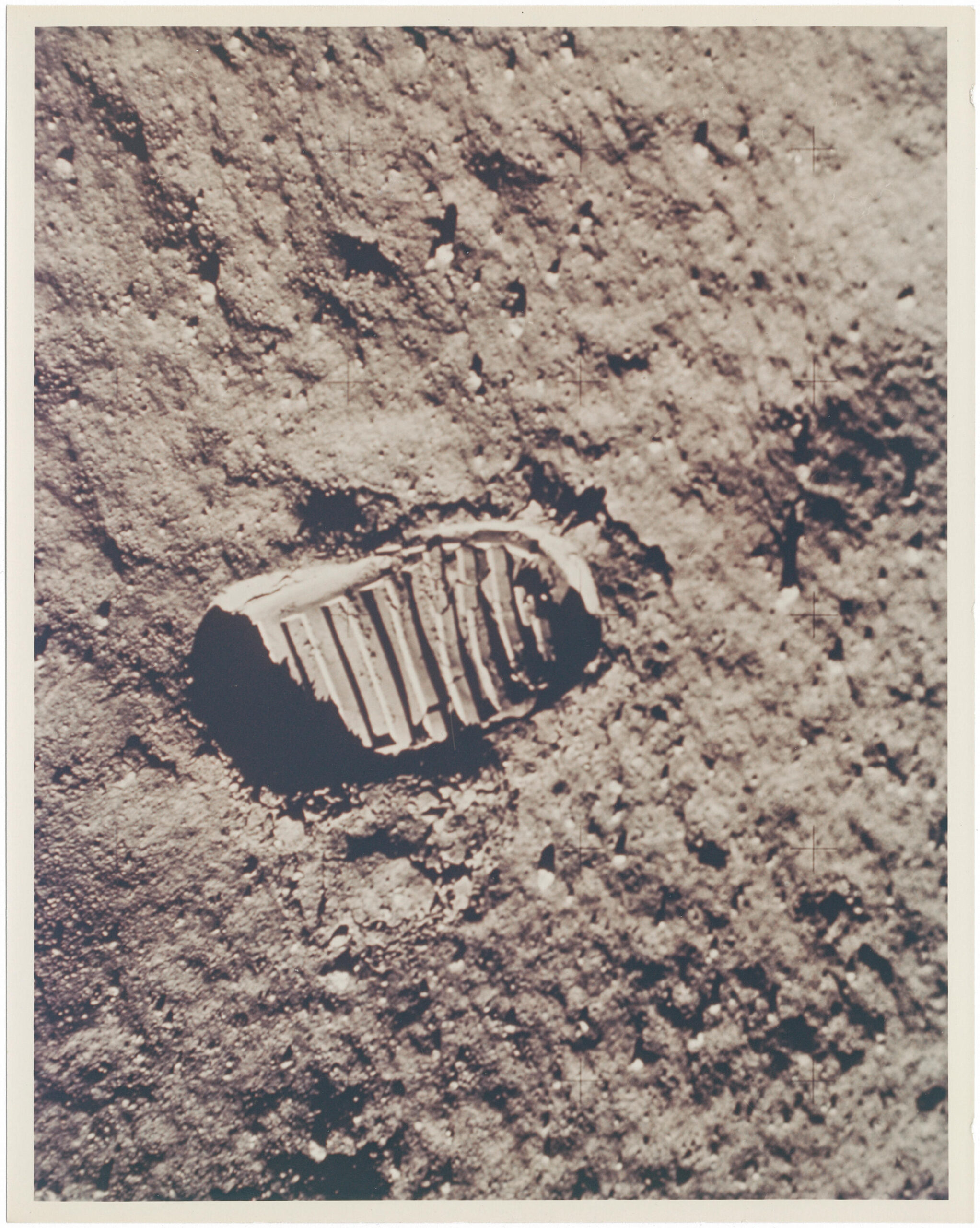 8 960 € le 28 avril 2025 pour un tirage Apollo 11 8 960 € le 28 avril 2025 pour un tirage Apollo 11