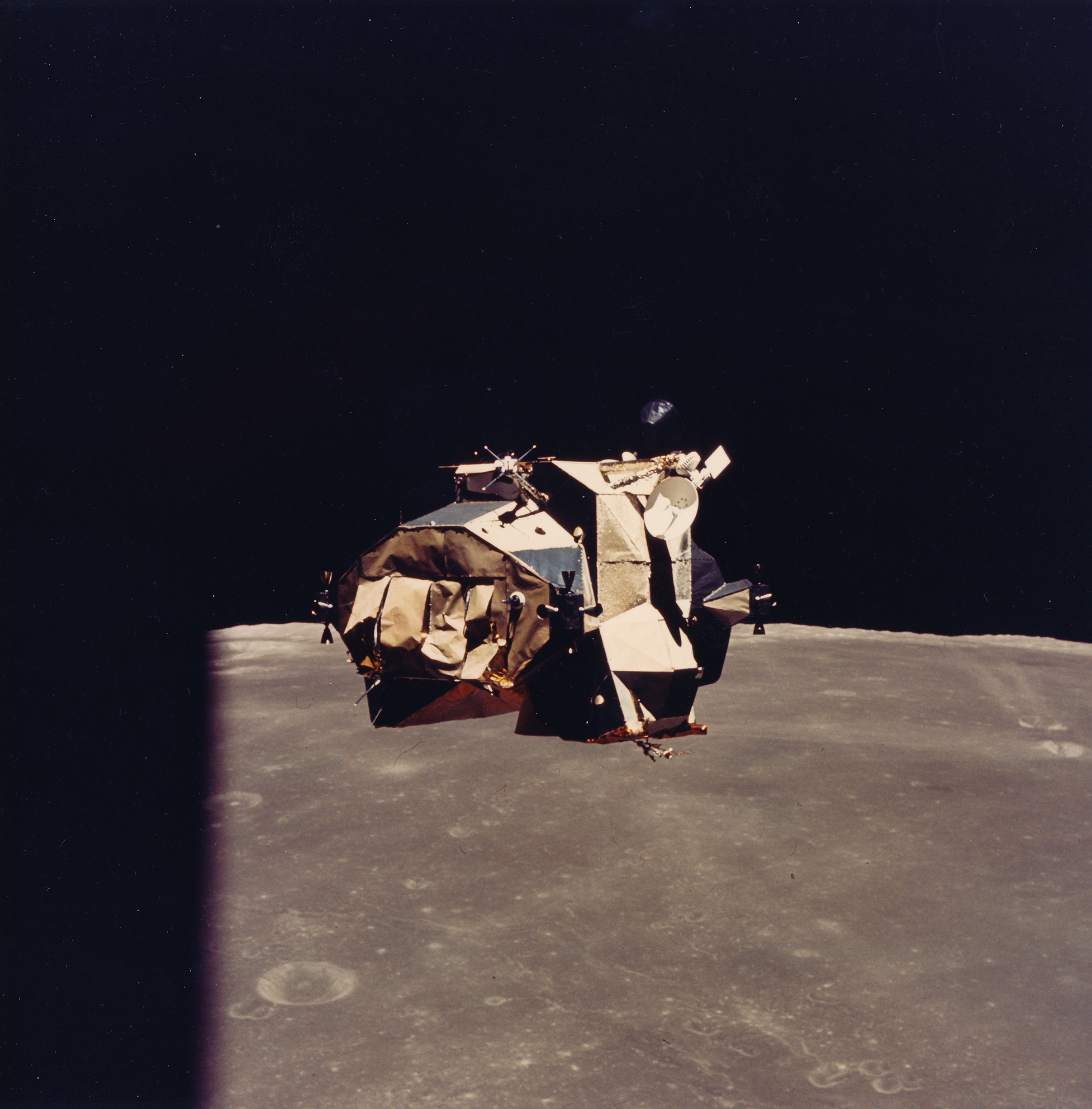 Mission Apollo 16. Ascension de l'étage d'ascension du module lunaire "Orion". Avril 1972 (#2316) - Image 3