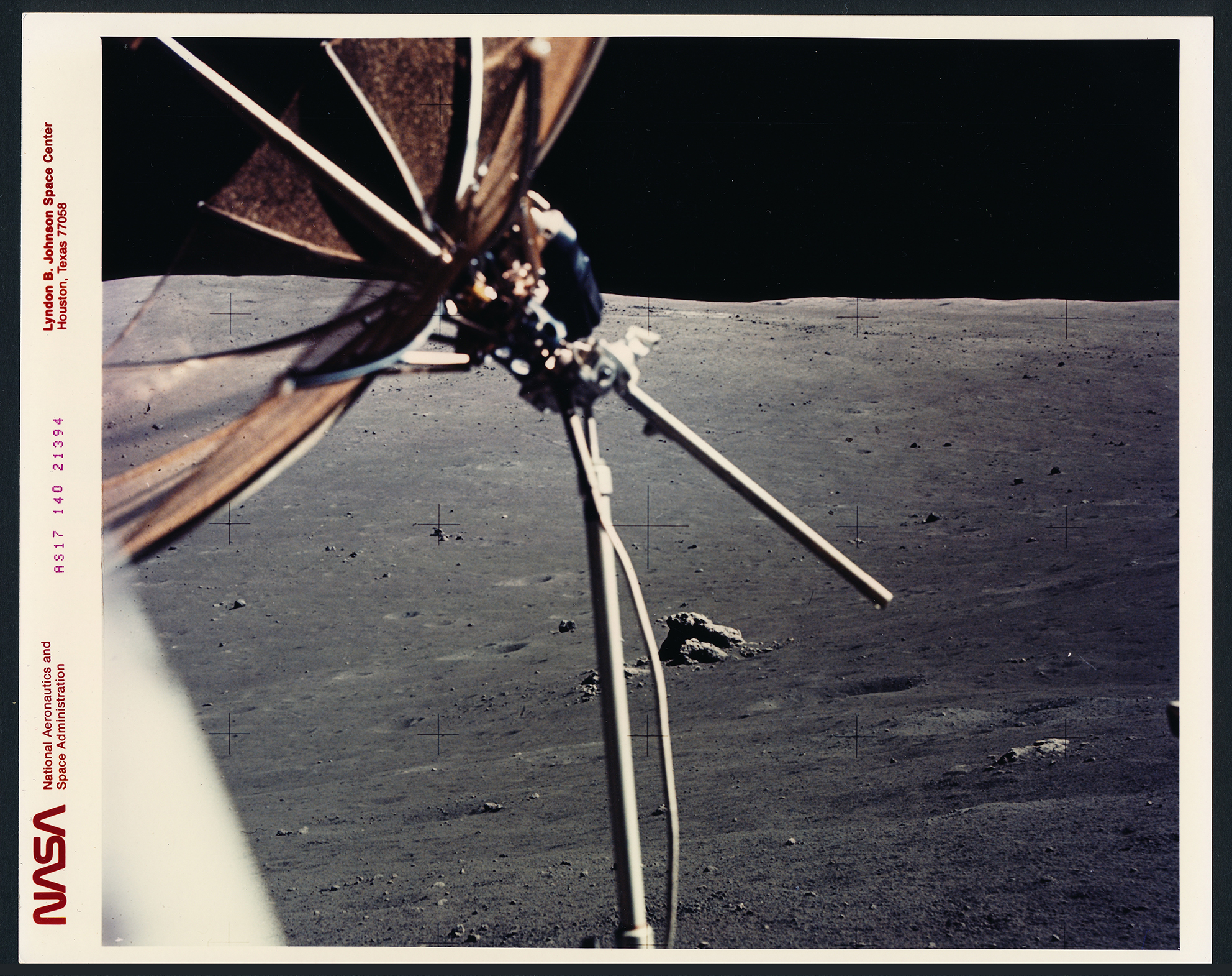 Mission Apollo 17. Antenne de communication du rover lunaire (#2664nas) - Image 2