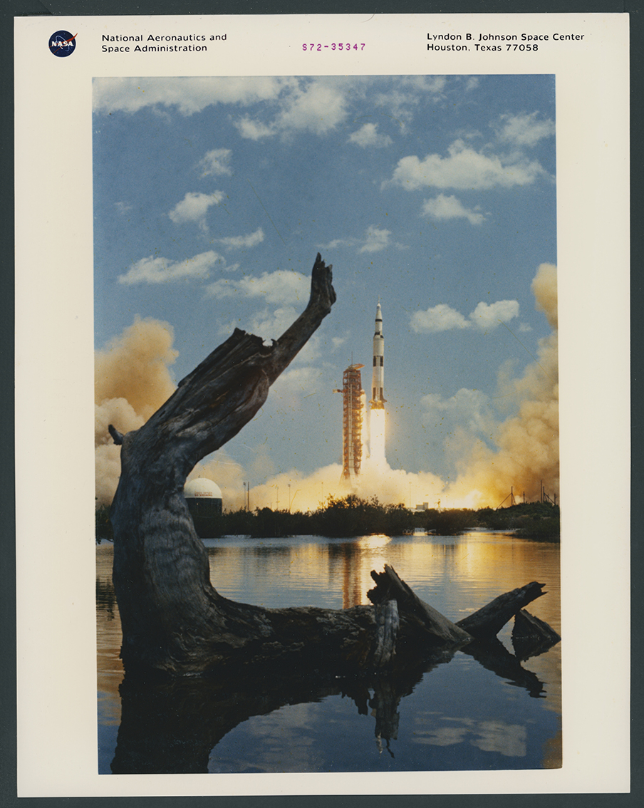 Décollage de la fusée SATURNE V le 16 avril 1972 (#3491) - Image 2