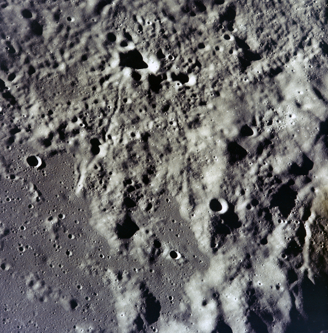 Mission Apollo 16. Vue du cratère Gassendi (#3640) - Image 3