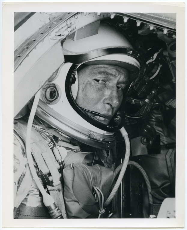 1960. Astronaute Walter Schirra à bord de la Capsule Sigma 7