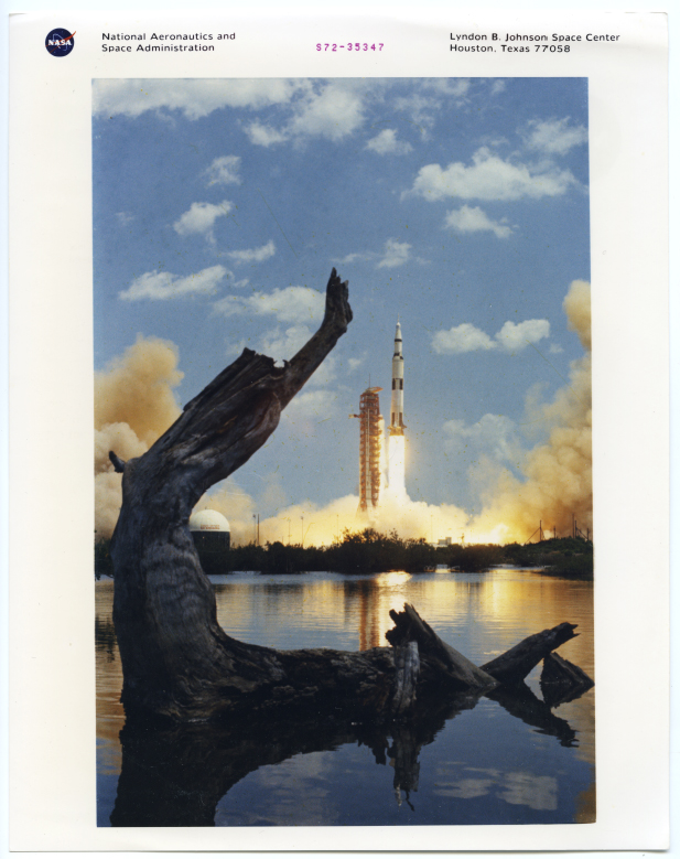 1972. Décollage de la fusée Saturne V (Mission Apollo 16)