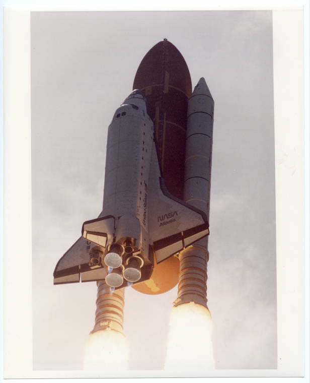 1995. Décollage de la navette spatiale Atlantis (Mission STS71)
